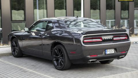 Dodge Challenger III  (309KM) - 84 900  PLN, 2017 - Gdynia - wyprzedaż | Autoria.pl