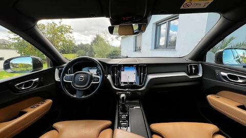 Volvo XC 60 II  (150KM) -  104 900  PLN, 2019 - Kamienna Góra - wyprzedaż | Autoria.pl