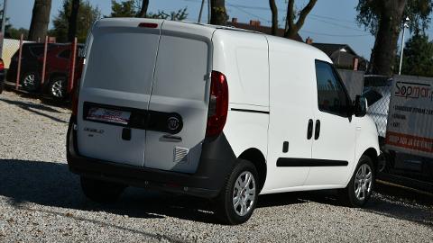 Fiat Doblo (95KM) - 26 900  PLN, 2017 - Kampinos - wyprzedaż | Autoria.pl