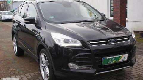 Ford Kuga (180KM) - 79 400  PLN, 2016 - wyprzedaż | Autoria.pl