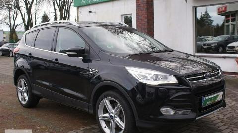 Ford Kuga (180KM) - 79 400  PLN, 2016 - wyprzedaż | Autoria.pl