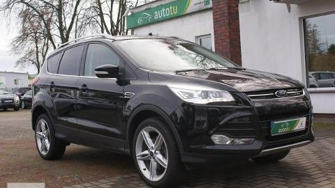 Ford Kuga (180KM) - 79 400  PLN, 2016 - wyprzedaż | Autoria.pl