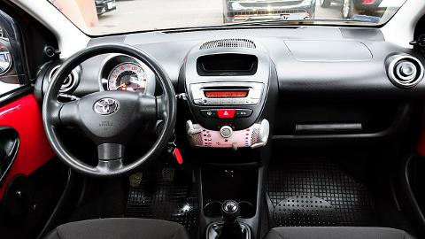 Toyota Aygo I  (68KM) - 23 900  PLN, 2012 - Mysłowice - wyprzedaż | Autoria.pl