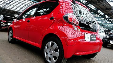 Toyota Aygo I  (68KM) - 23 900  PLN, 2012 - Mysłowice - wyprzedaż | Autoria.pl