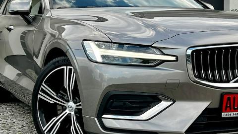 Volvo V60 II  (250KM) - 99 900  PLN, 2019 - Kamienna Góra - wyprzedaż | Autoria.pl