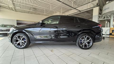 BMW X6 M (530KM) -  369 999  PLN, 2021 - Giżycko - wyprzedaż | Autoria.pl