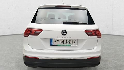 Volkswagen Tiguan II  (149KM) - 90 600  PLN, 2023 - Komorniki - wyprzedaż | Autoria.pl