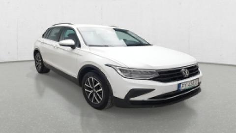 Volkswagen Tiguan II  (149KM) - 90 600  PLN, 2023 - Komorniki - wyprzedaż | Autoria.pl