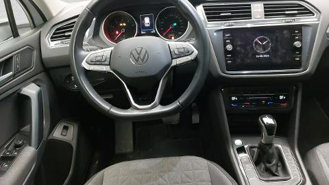 Volkswagen Tiguan II  (149KM) - 90 600  PLN, 2023 - Komorniki - wyprzedaż | Autoria.pl