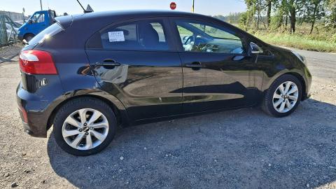 Kia Rio III  (82KM) - 27 900  PLN, 2017 - PLESZEW - wyprzedaż | Autoria.pl