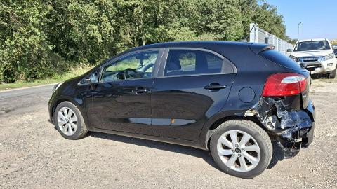 Kia Rio III  (82KM) - 27 900  PLN, 2017 - PLESZEW - wyprzedaż | Autoria.pl