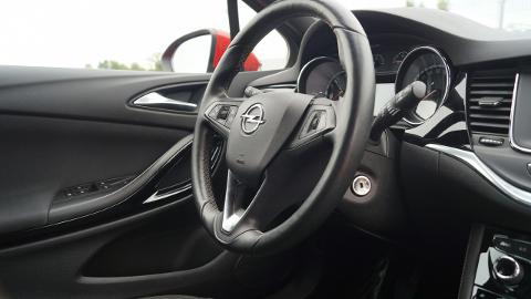 Opel Astra K  (150KM) - 46 900  PLN, 2015 - Goczałkowice-Zdrój - wyprzedaż | Autoria.pl