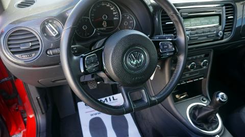 Volkswagen Beetle (105KM) - 37 000  PLN, 2012 - Opole - wyprzedaż | Autoria.pl