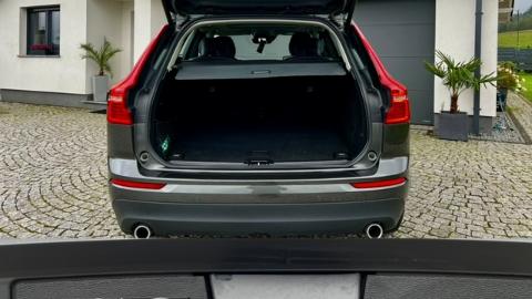 Volvo XC 60 II  (197KM) -  126 900  PLN, 2019 - Kamienna Góra - wyprzedaż | Autoria.pl