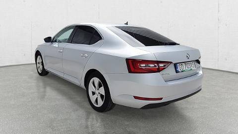 Škoda Superb III  (179KM) - 49 590  PLN, 2018 - Komorniki - wyprzedaż | Autoria.pl