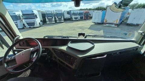 Volvo fh 540 (551KM) -  146 646  PLN, 2017 - Komorniki - wyprzedaż | Autoria.pl