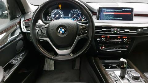 BMW X5 F15  (258KM) - 97 273  PLN, 2017 - Komorniki - wyprzedaż | Autoria.pl