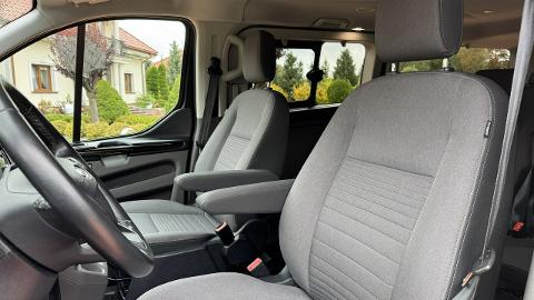 Ford Tourneo Custom (170KM) -  129 900  PLN, 2018 - Widełki - wyprzedaż | Autoria.pl