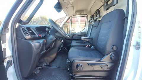 Iveco Daily 70C18 V H (180KM) -  165 000  PLN, 2019 - Widełki - wyprzedaż | Autoria.pl