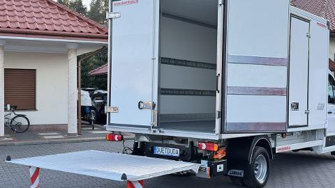 Volkswagen Crafter (180KM) -  125 800  PLN, 2018 - Widełki - wyprzedaż | Autoria.pl