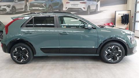 Kia Niro (204KM) -  174 500  PLN, 2023 - Warszawa - wyprzedaż | Autoria.pl