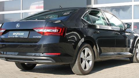 Škoda Superb 2.0 TDI Ambition DSG7 (150KM) - 83 900  PLN, 2018 - Grudziądz - wyprzedaż | Autoria.pl