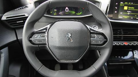 Peugeot 2008 1.2 Pure Tech Allure S&S (130KM) - 69 990  PLN, 2022 - Grudziądz - wyprzedaż | Autoria.pl