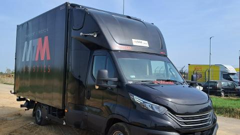 Iveco Daily 35S18 (175KM) -  117 118  PLN, 2022 - Komorniki - wyprzedaż | Autoria.pl