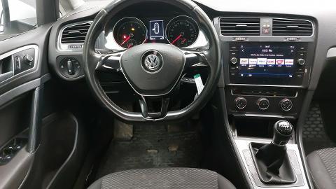 Volkswagen Golf VII  (115KM) - 27 200  PLN, 2019 - Komorniki - wyprzedaż | Autoria.pl