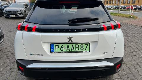 Peugeot 2008 e-2008 GT (136KM) - 89 900  PLN, 2022 - Ostrów Wielkopolski - wyprzedaż | Autoria.pl