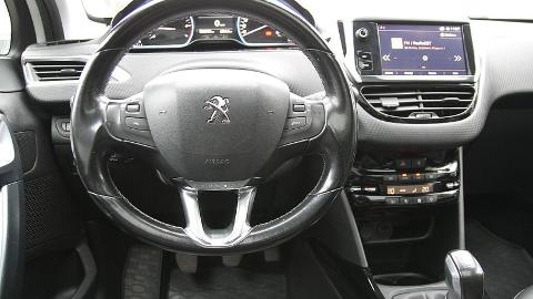 Peugeot 2008 1.2 Pure Tech Allure S&S (110KM) - 41 900  PLN, 2018 - Grudziądz - wyprzedaż | Autoria.pl