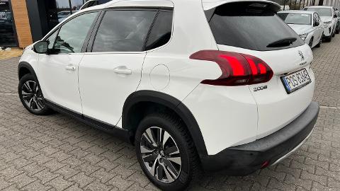 Peugeot 2008 1.2 Pure Tech Allure S&S EAT6 (110KM) - 37 900  PLN, 2016 - Ostrów Wielkopolski - wyprzedaż | Autoria.pl