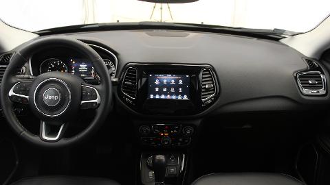 Jeep Compass (140KM) - 89 900  PLN, 2018 - Grębów - wyprzedaż | Autoria.pl