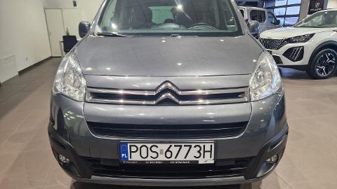 Citroën Berlingo M 1.2 PureTech Feel S&S (110KM) - 39 900  PLN, 2016 - Ostrów Wielkopolski - wyprzedaż | Autoria.pl