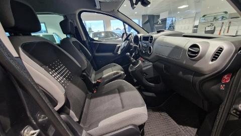 Citroën Berlingo M 1.2 PureTech Feel S&S (110KM) - 39 900  PLN, 2016 - Ostrów Wielkopolski - wyprzedaż | Autoria.pl