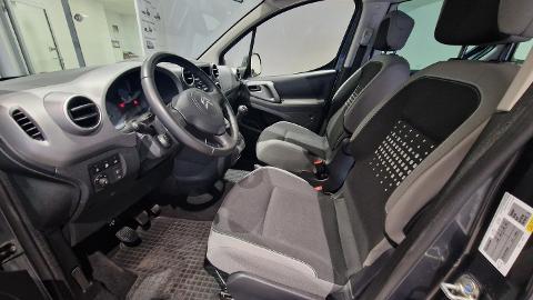 Citroën Berlingo M 1.2 PureTech Feel S&S (110KM) - 39 900  PLN, 2016 - Ostrów Wielkopolski - wyprzedaż | Autoria.pl