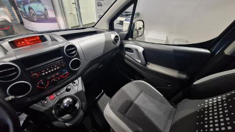 Citroën Berlingo M 1.2 PureTech Feel S&S (110KM) - 39 900  PLN, 2016 - Ostrów Wielkopolski - wyprzedaż | Autoria.pl